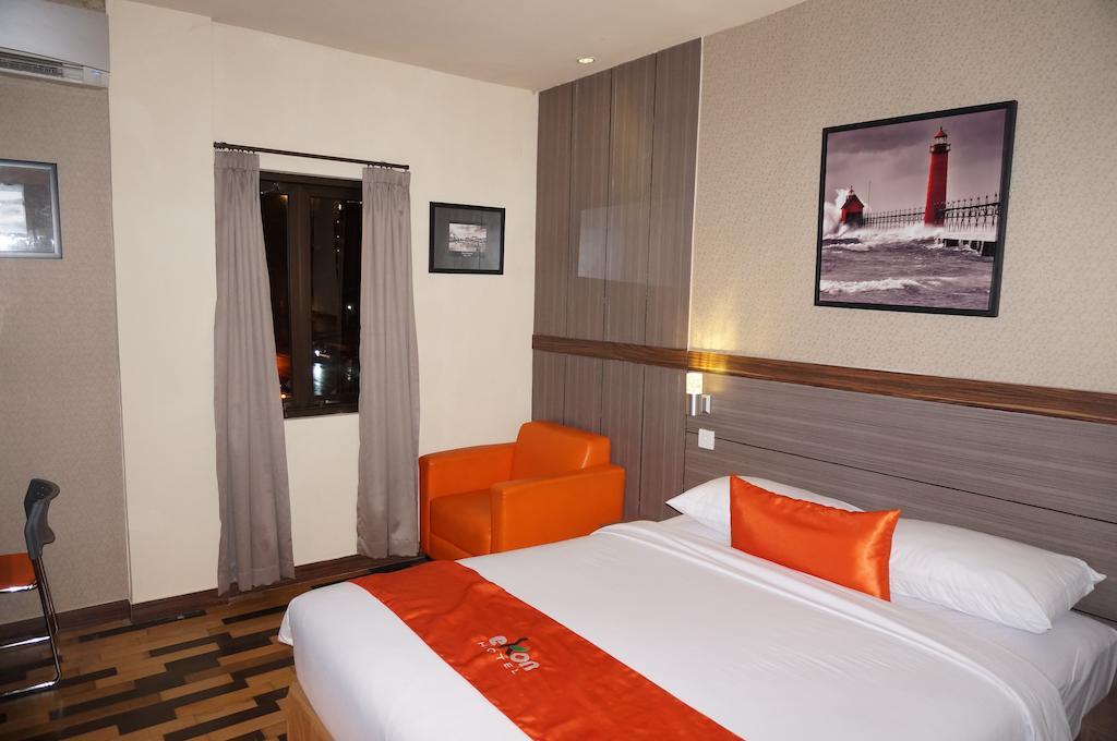 Ekon Hotel 요그야카르타 외부 사진