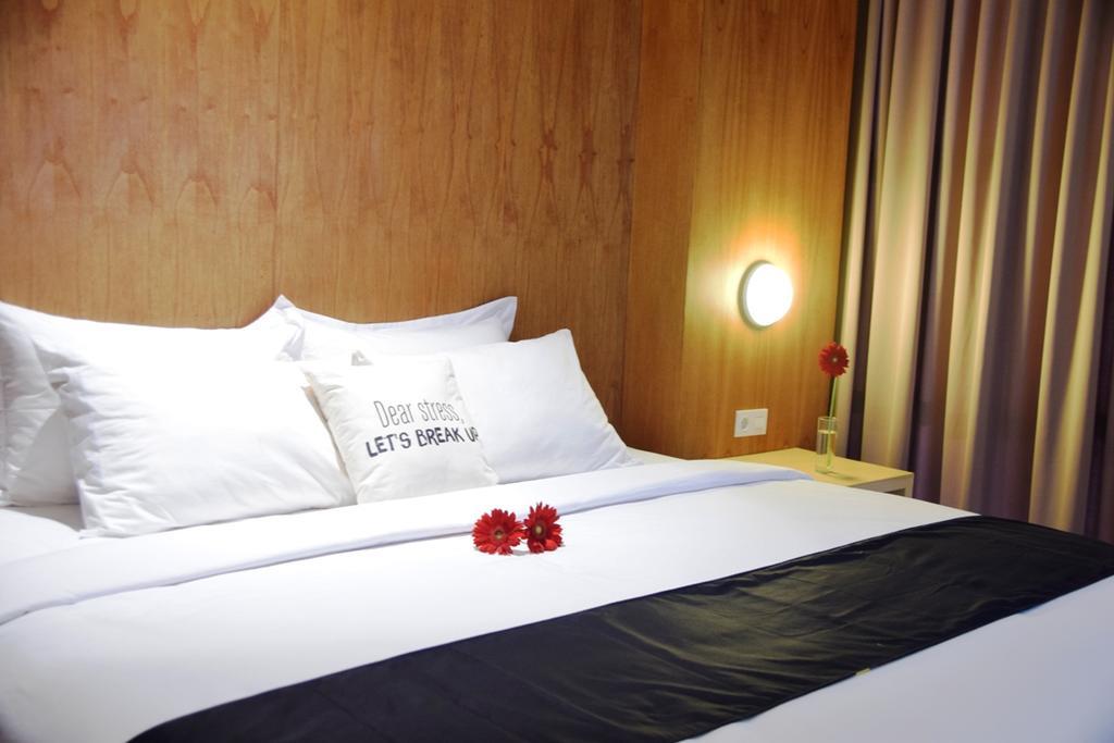 Ekon Hotel 요그야카르타 외부 사진